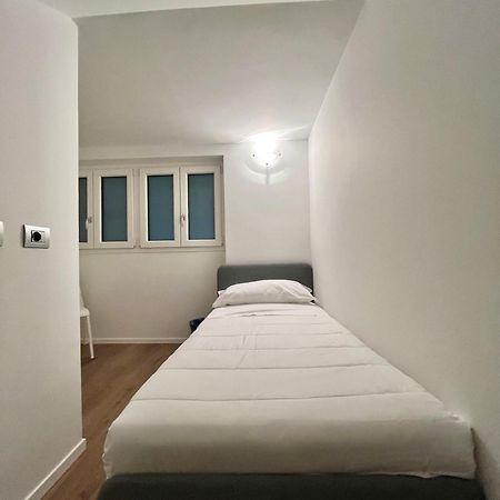Central Side Apartment 米兰 外观 照片