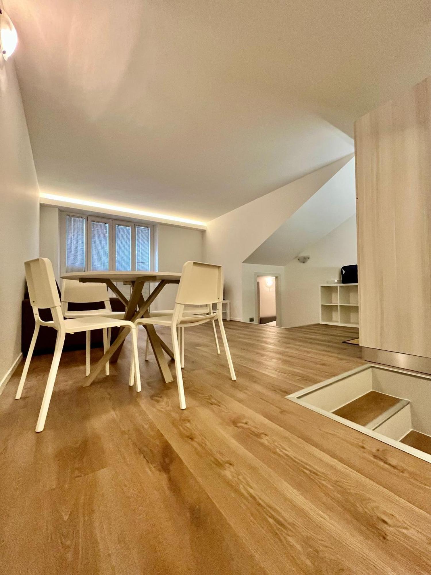 Central Side Apartment 米兰 外观 照片