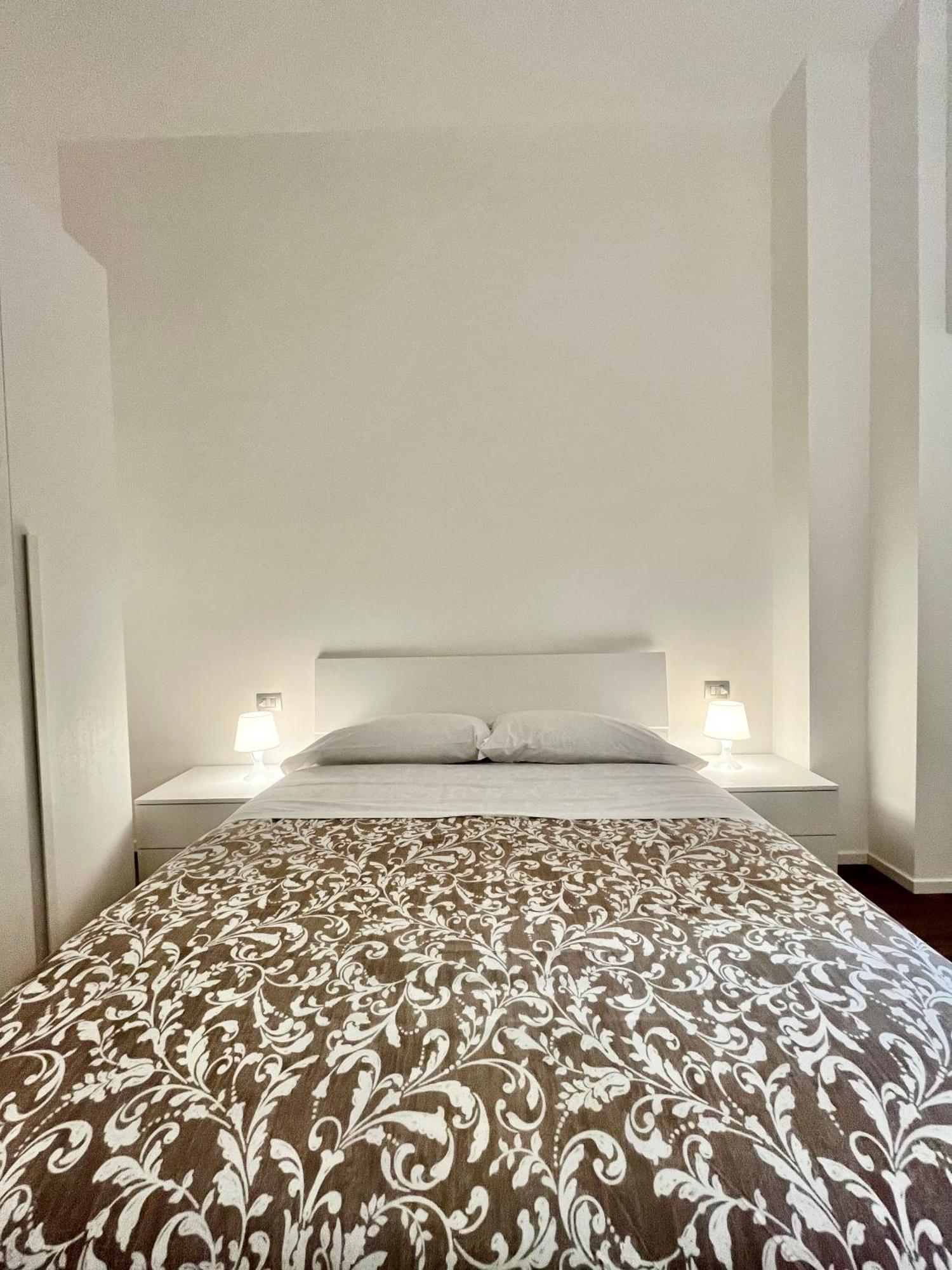 Central Side Apartment 米兰 外观 照片