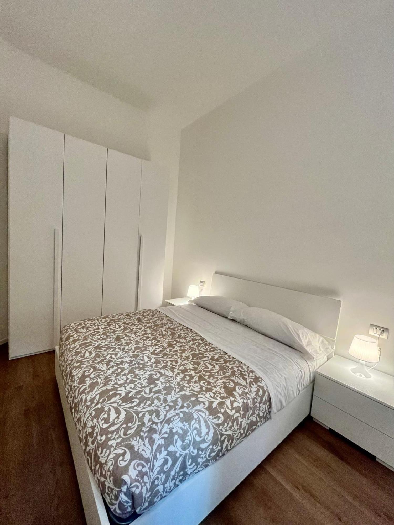 Central Side Apartment 米兰 外观 照片